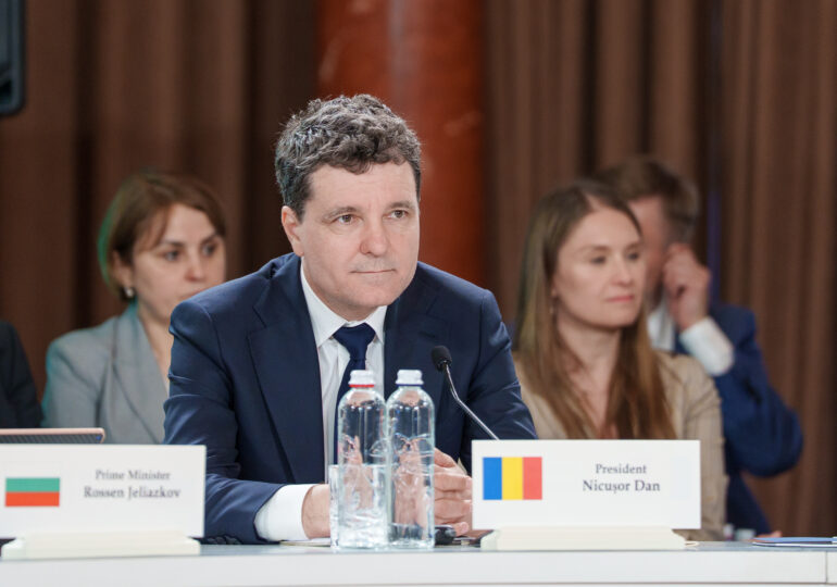 De trei zile negocierile sunt în pom, dar Nicușor Dan nu crede că se bate pasul pe loc - echipele tehnice au discutat timp de 50 de ore