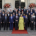 Nicușor Dan, poziție privilegiată la fotografia de grup a summit-ului NATO (Video)