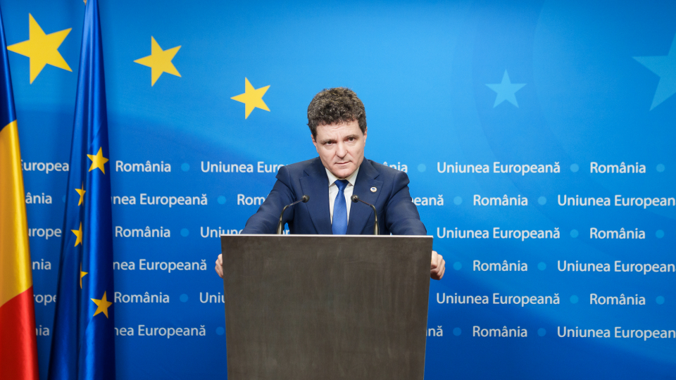 Nicușor Dan spune că sistemul nostru de burse e unic în Europa: E anormal să numești „de merit” ceea ce iau 30% dintre elevi (Video)