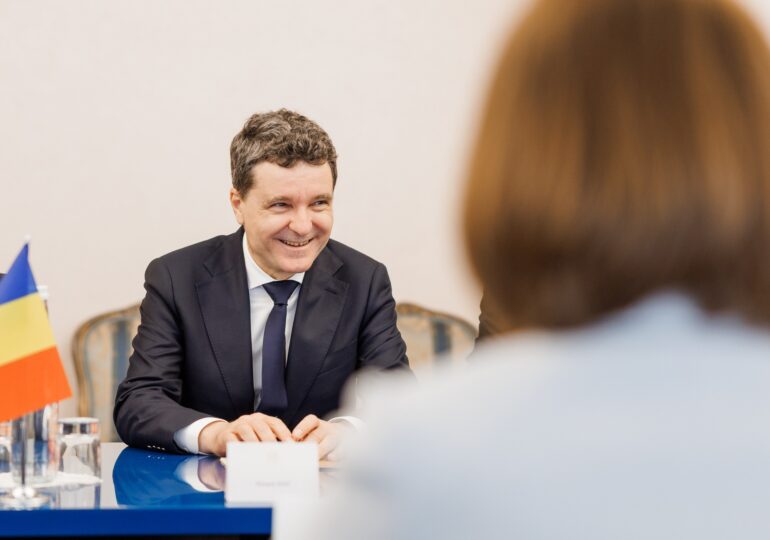Nicușor Dan nu promite premier săptămâna asta, dar discuțiile nu s-au blocat. Experții au găsit 60-80 de măsuri de reducere a deficitului. "Sper să ajungem cât mai puțin în partea de taxe"