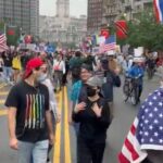 Peste 2.000 de proteste anti-Trump în SUA, sub sloganul „No Kings”. Guvernele mobilizează Garda Națională