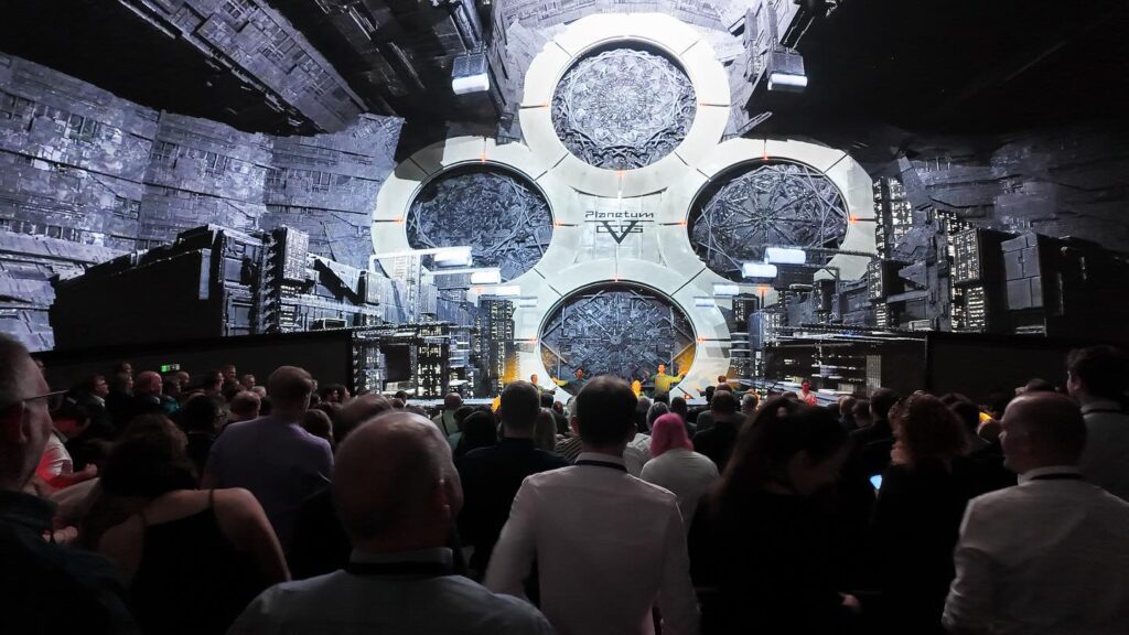 Planetariu Praga sală