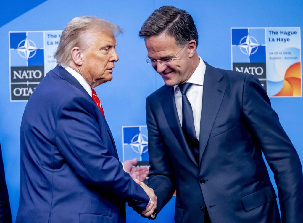 Trump discută cu Mark Rutte despre retragerea SUA din NATO. Casa Albă acuză aliații că „au eșuat”