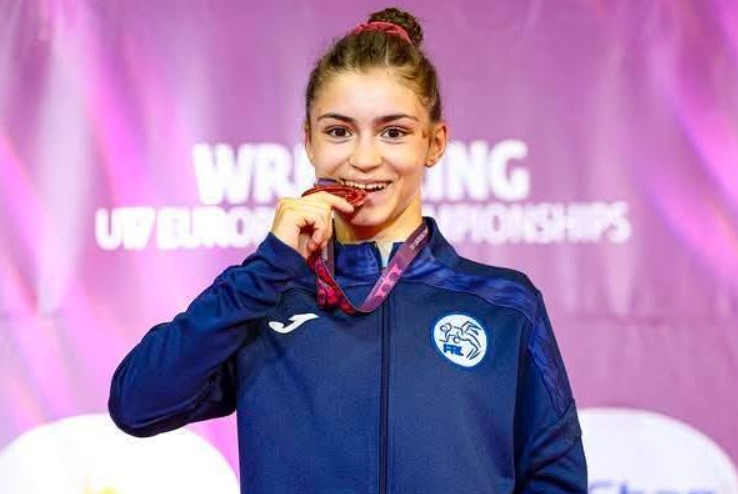 Georgiana Hărșan câștigă medalia de aur la Campionatele Europene de lupte U-17