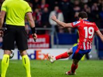 Regulă nouă în fotbal: Ce se va întâmpla la penalty-uri