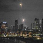 Vacanță de neuitat pentru cei 40.000 de turiști prinși de război în Israel: Rachete deasupra capului, sirene care urlă, zboruri anulate