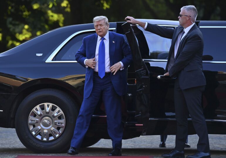 Face Trump Europa mai puternică?
