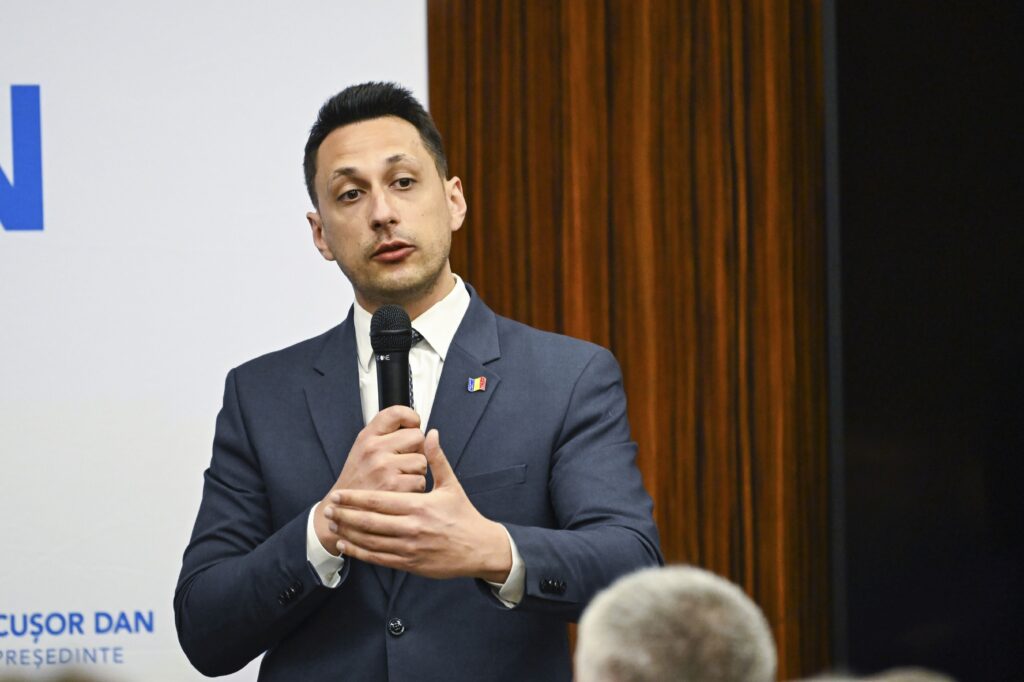Vlad Gheorghe s-a retras din cursa pentru Primăria București. Pe cine va susține
