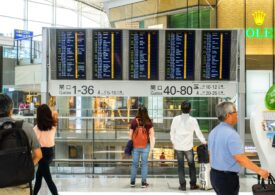 Victorie pentru pasageri: UE interzice companiilor aeriene să taxeze bagajele de mână