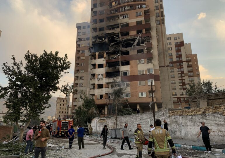 LIVE Israelul a atacat Iranul. Șeful Gărzilor Revoluționare și alți comandanți de rang înalt au fost uciși. Riposta: 100 de drone au plecat spre Israel (Video)
