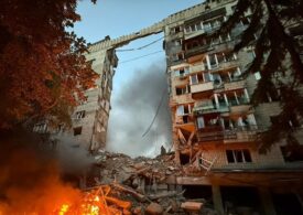 <span style="color:#990000;">Ziua 1210</span> Bloc tăiat de rachetă în Kiev, civili atacați cu muniție cu dispersie (Foto & Video). Moscova a predat Ucrainei cadavrele unor ruși. Trump nu mai dă ochii cu Zelenski