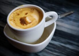 Cu ce medicamente și în ce fel interferează cafeaua. Mare grijă!