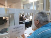 Gaura din bugetele de pensii, șomaj și sănătate se adâncește. A ajuns la aproape 28% din deficitul total