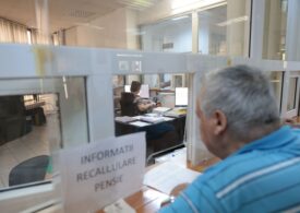 Avertismentul unui sindicat: Aplicarea de corecții bugetare va duce la proteste și la blocarea totală a activității caselor de pensii
