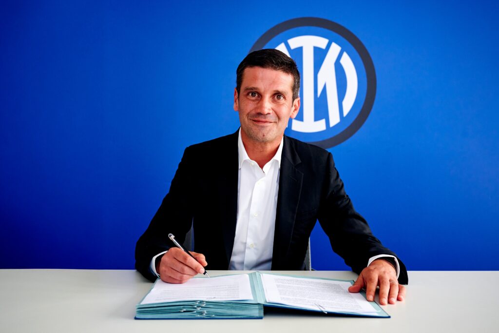 Cristi Chivu semnează un nou contract