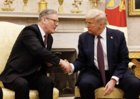 Trump taie din tarifele pentru Marea Britanie: „Sunteți protejați pentru că îmi place de voi”