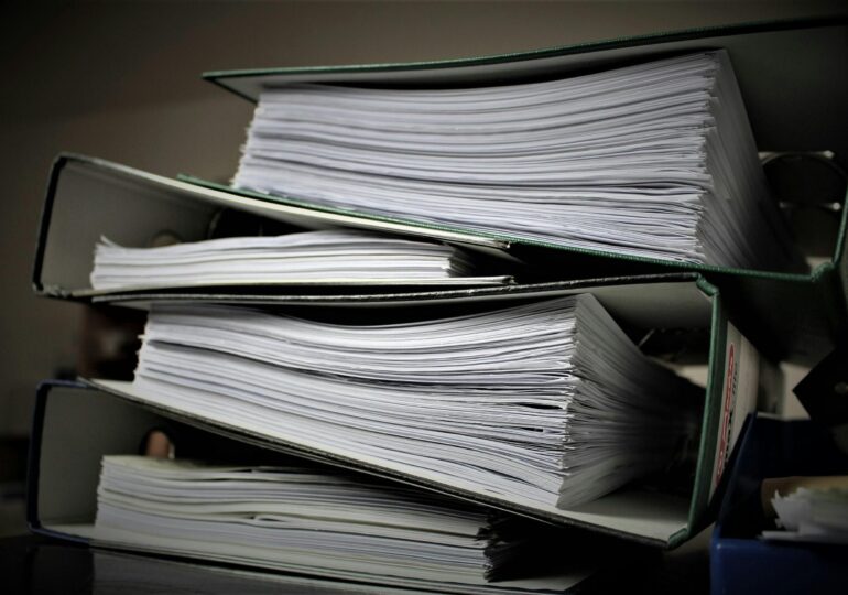 Anchetă în birourile Primăriei Iași: DNA are suspiciuni privind angajarea peste vârsta de pensionare