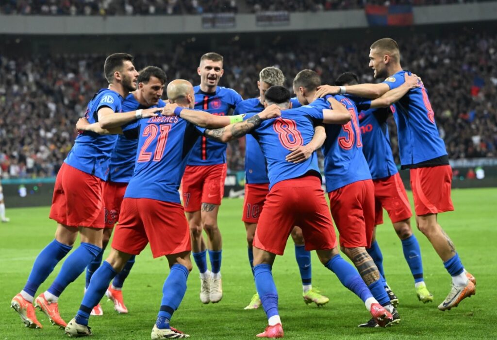 Ofertă concretă pentru un jucător de la FCSB: „Are contractul pe masă”