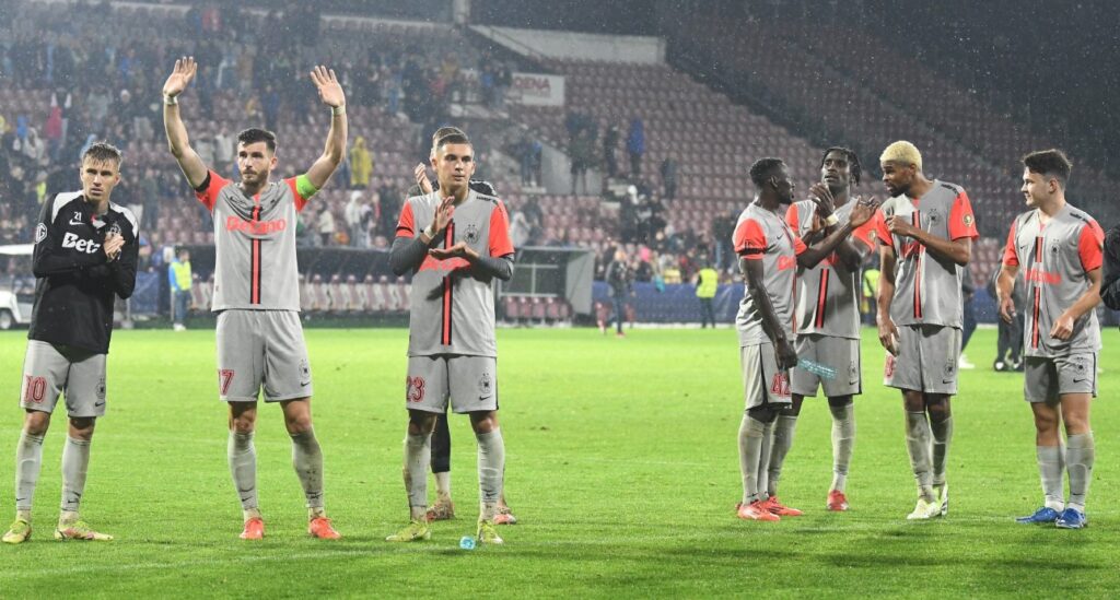 FCSB are un nou fundaș central: Anunțul roș-albaștrilor
