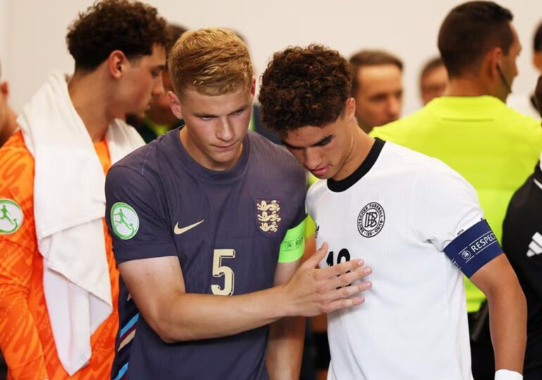 Germania - Anglia, meci istoric la EURO U19: S-au marcat 10 goluri pe Arcul de Triumf