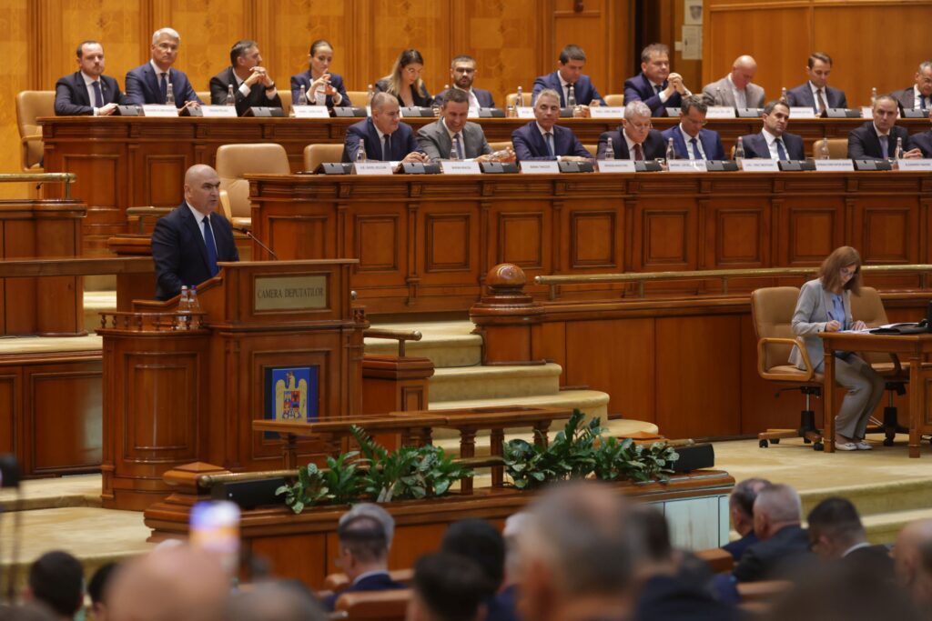 Guvernul Bolojan a primit votul de învestitură: Vom face tot ce ține de noi să îi respectăm pe români