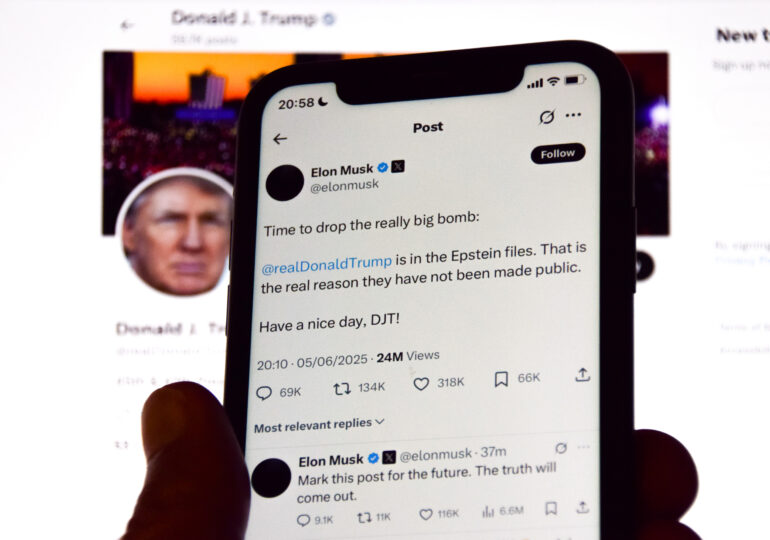 Elon Musk a șters mesajul în care afirma că Trump apare în „dosarele Epstein”