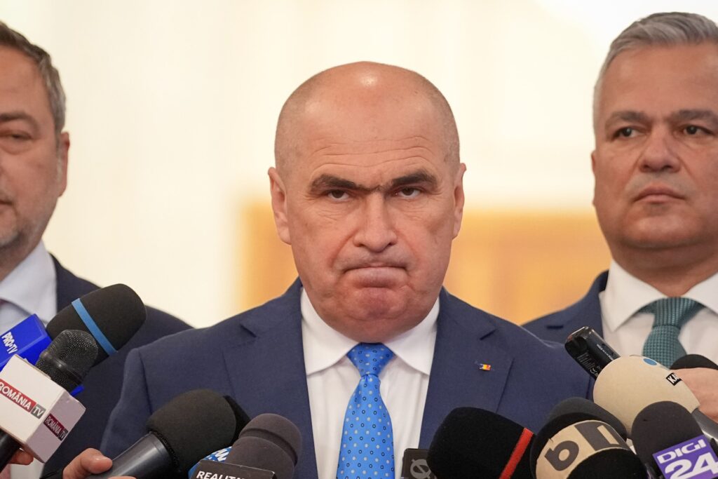 Premierul Bolojan trimite cazul EximBank – RA-APPS la Parchet: „O speță strigătoare la cer. Te revoltă”