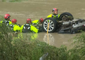 Inundații catastrofale în Texas, soldate cu cel puțin 11 morți (Foto & Video)