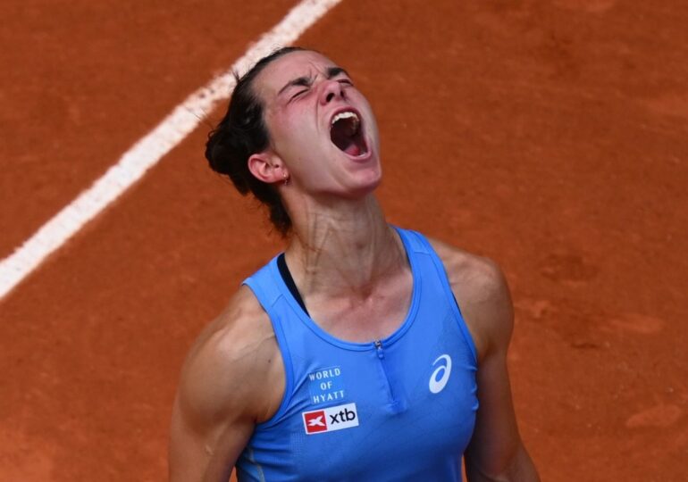 Surpriză mare la Roland Garros: Ocupanta locului 361 WTA s-a calificat în sferturile de finală