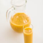 Adevărul despre sucurile de fructe și smoothie-uri: Ne fac bine sau ar trebui să le evităm?