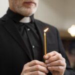 „Preoția de ocazie” e infracțiune. Deputații scot falsa slujire în afara legii