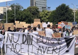 Studenții anunță protest masiv duminică, la București: Cu bursele nu e de joacă!