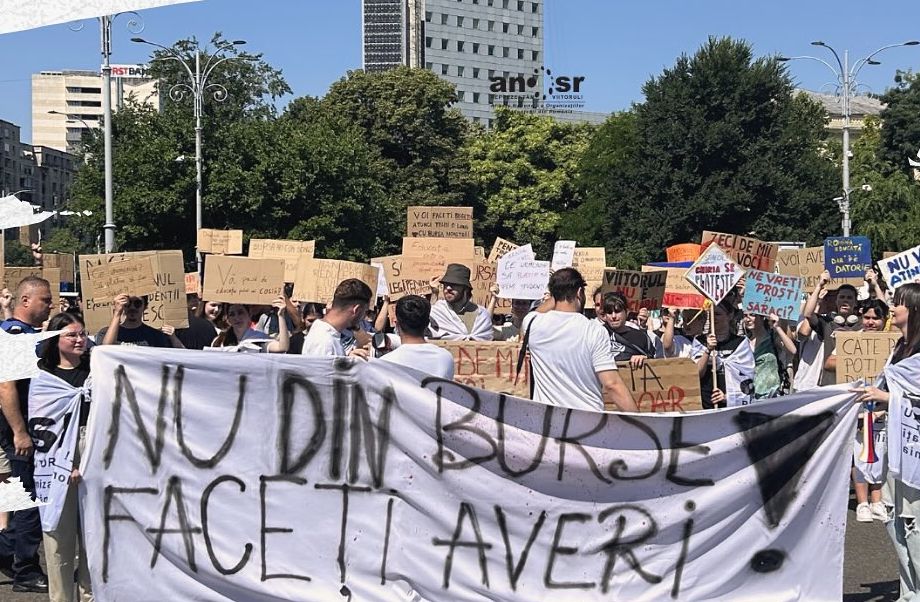 România, pe ultimul loc în UE la studii postliceale. Motivele pentru care aleg tinerii să renunțe la studii