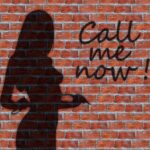 Femei păcălite și exploatate în străinătate. Poliția a prins gruparea care le forța să se prostitueze