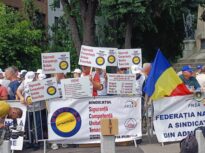 Oana Gheorghiu ironizează protestele sindicatelor: Pentru prima oară în istorie protestează pentru că li se vor mări salariile