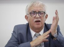 Augustin Zegrean îl provoacă pe Bolojan să explice ce înseamnă aplicarea „doar pe viitor” a reformei pensiilor magistraților