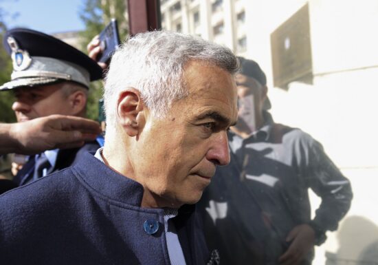 Judecătorii nu s-au înțeles pe dosarul de propagandă legionară al lui Călin Georgescu. Cazul va fi decis de un al treilea magistrat