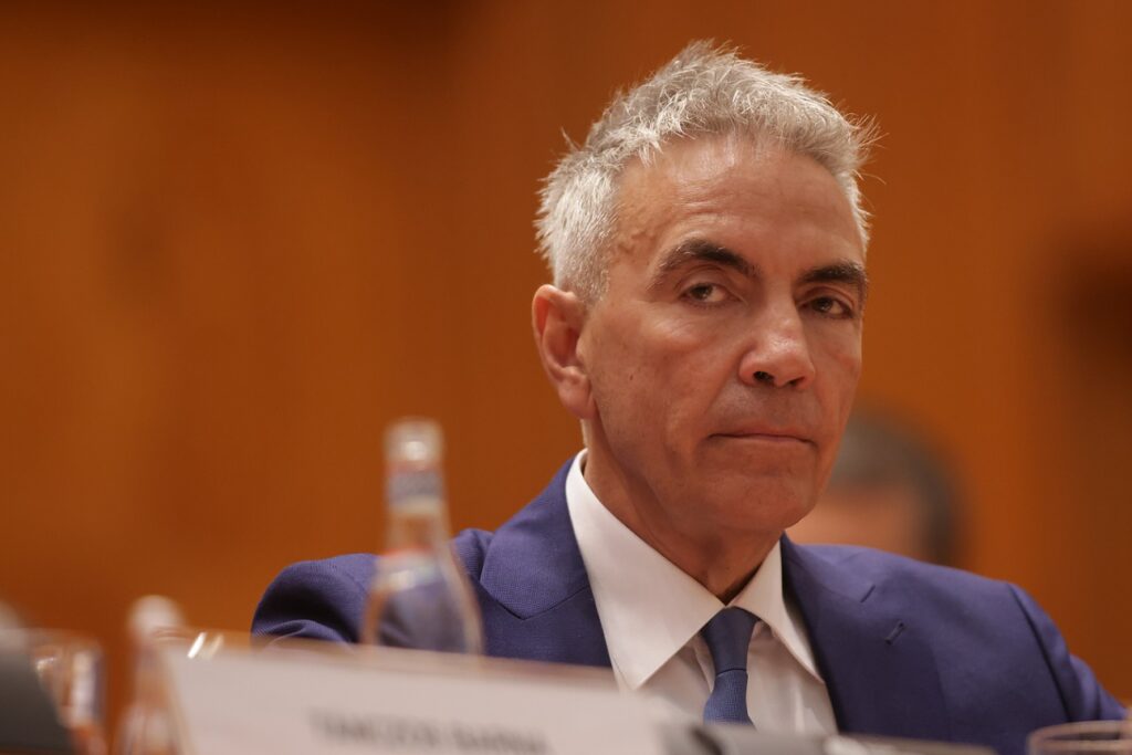 Vicepremierul Anastasiu: Se lucrează puternic la pachetul doi de măsuri. Am pus frână chiar înainte să intrăm în zid, am scăpat cu niște vânătăi