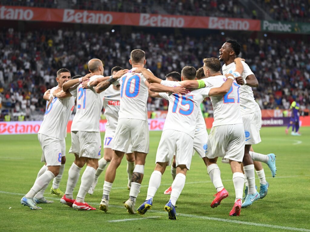 FCSB, întrebată dacă un fotbalist de bază are postul în pericol: Roș-albaștrii au dat răspunsul pe loc