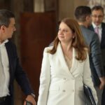 Trei miniștri din Guvernul Ciolacu au cerut bani din Fondul de rezervă știind că bugetul e în colaps. Europa Liberă publică documente semnate pe proprie răspundere