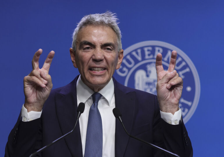 Anastasiu și-a dat demisia: Nu sunt șpăgar, sunt un om onest și integru. Plecarea mea nu va opri reforma, să nu se bucure prea mulți (Video)