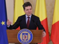 Nicușor Dan trimite la CCR legea care pedepsește cu închisoarea promovarea ideilor legionare