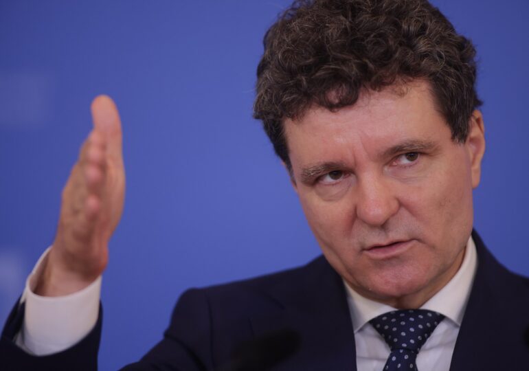 Nicușor Dan despre căutările suspectului de crimă din Mureș: O imagine proastă pentru Poliția Română