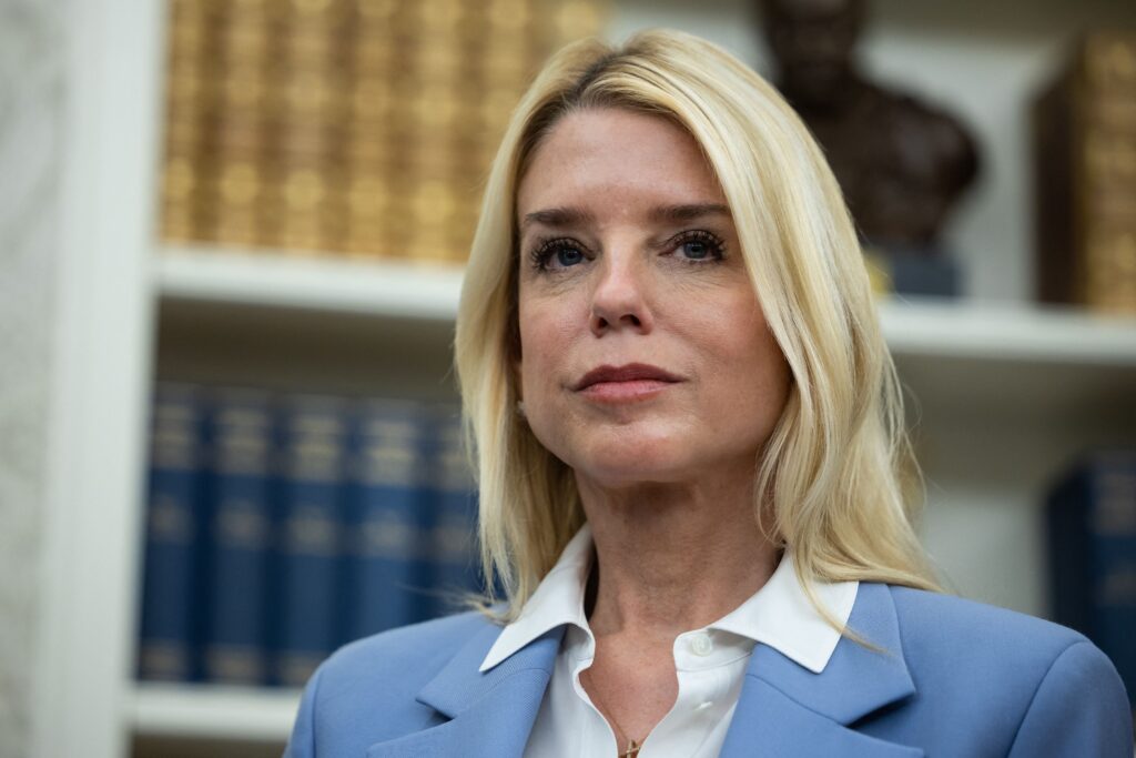 Pam Bondi, procuror general SUA - Foto: Hepta.ro