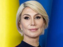 După ce Bolojan a interzis deplasările externe fără aprobarea sa, Raluca Turcan se duce pe banii ei în Japonia, în interes de serviciu