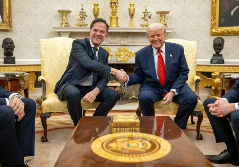 Șeful NATO, întâlnire cu Trump în ziua în care președintele SUA va face un anunț despre Rusia
