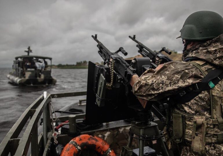 <span style="color:#990000;">Ziua 1229</span> Kievul lovește baze militare. Rutte: China ar putea încuraja Rusia să atace NATO. Ucraina își crește producția de arme
