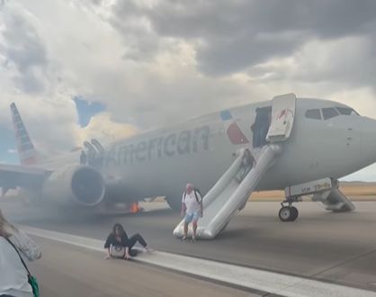 Incident la decolare în Denver: un pasager rănit, evacuare de urgență pe tobogane (Foto&Video)