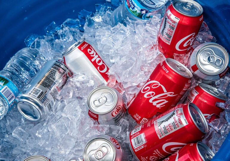 Trump schimbă rețeta de Coca-Cola. Ce ingredient se va folosi de acum încolo în celebra băutură: E, pur și simplu, mai bună!