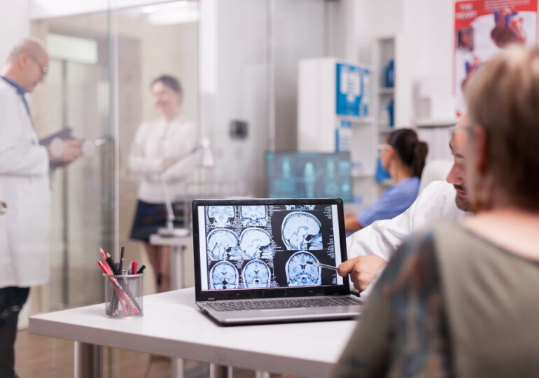 Consultația neurologică. De ce este importantă și când este recomandată?